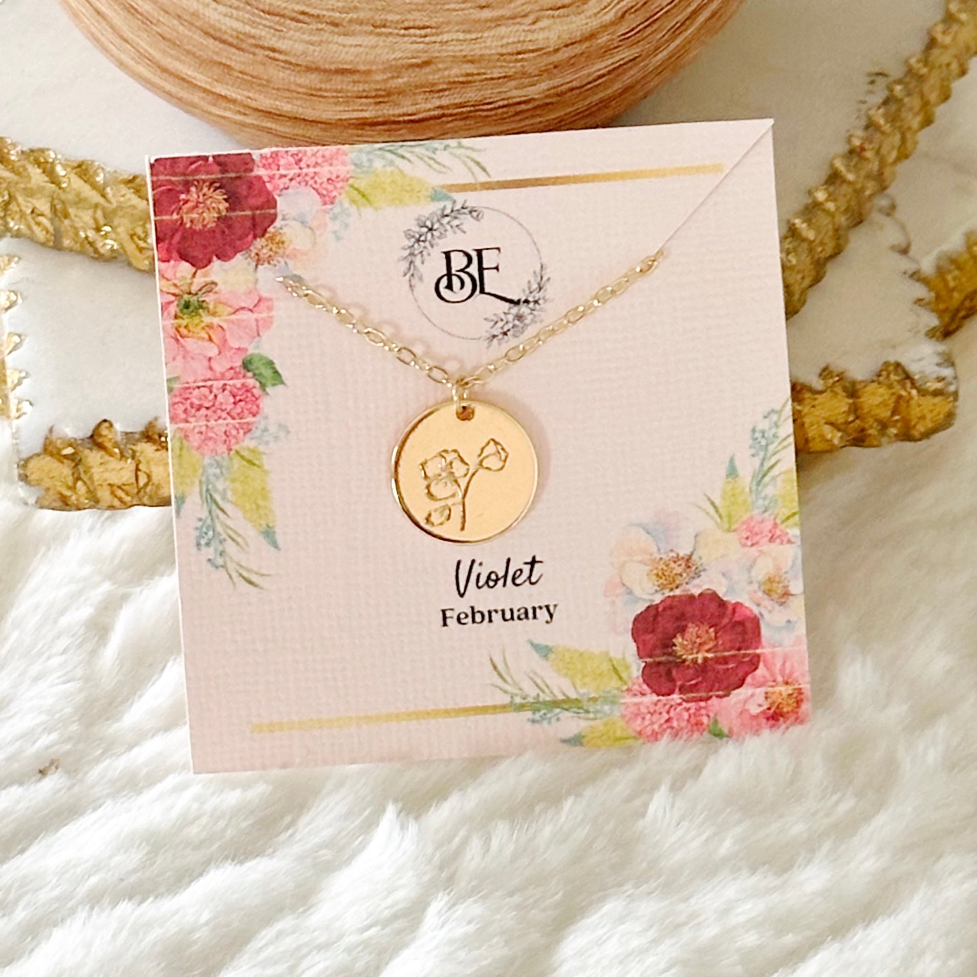 Snowdrop Birth Flower Pendant Necklace in Gold for January