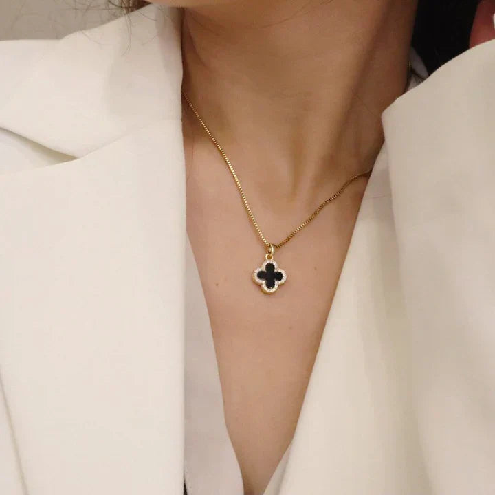 Clover Pendant Necklace in Gold with Sparkling Accents