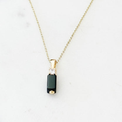 Black Onyx Bar Pendant Necklace in Gold