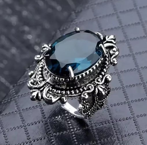 Vintage Silver Ring with Blue Oval Gemstone