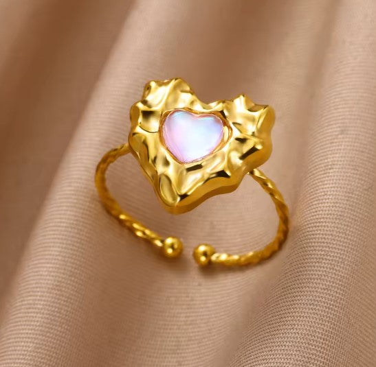 Heart Opal Glow Ring in Gold