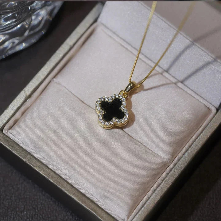 Clover Pendant Necklace in Gold with Sparkling Accents